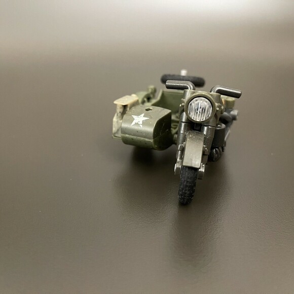 Mega Bloks AM76585 Two Seater Motorcycle Replacement Add-on Piece Part Green - Picture 5 of 9